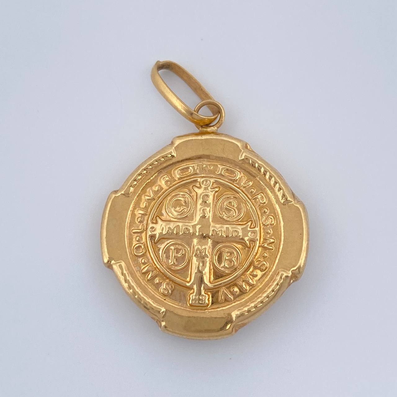 Dije San Benito 1.25gr / 1 in / Oro Amarillo 18K $