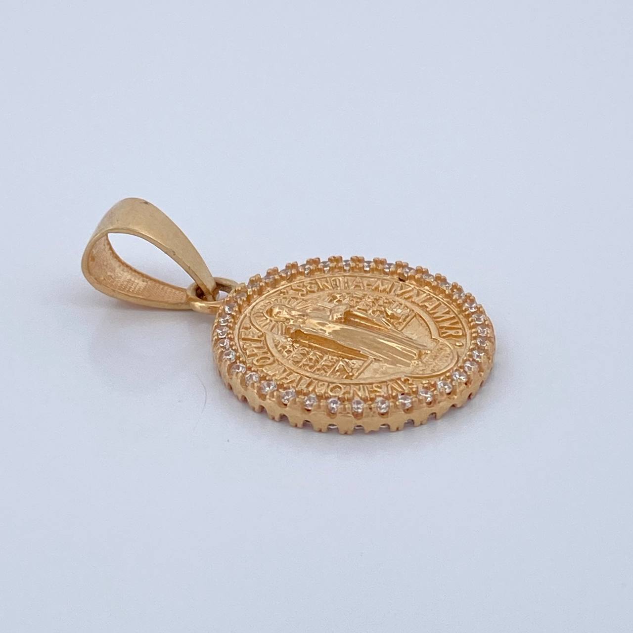 Dije San Benito 4.25gr / 1 1/4 in / Oro Amarillo 18K $