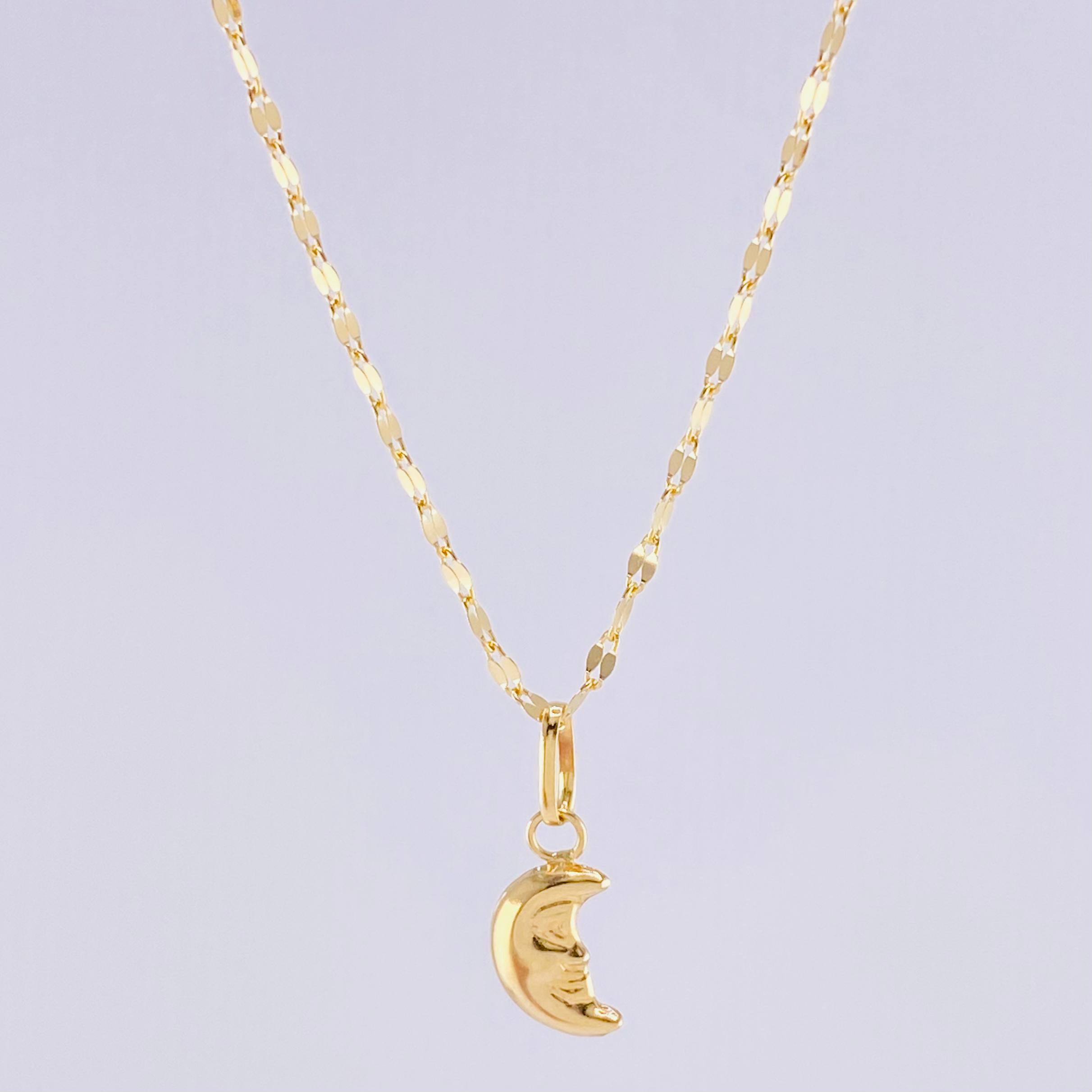 Set Cadena Flor Espejo + Dije Media Luna / 1.1g / 18 in Oro Amarillo 18K