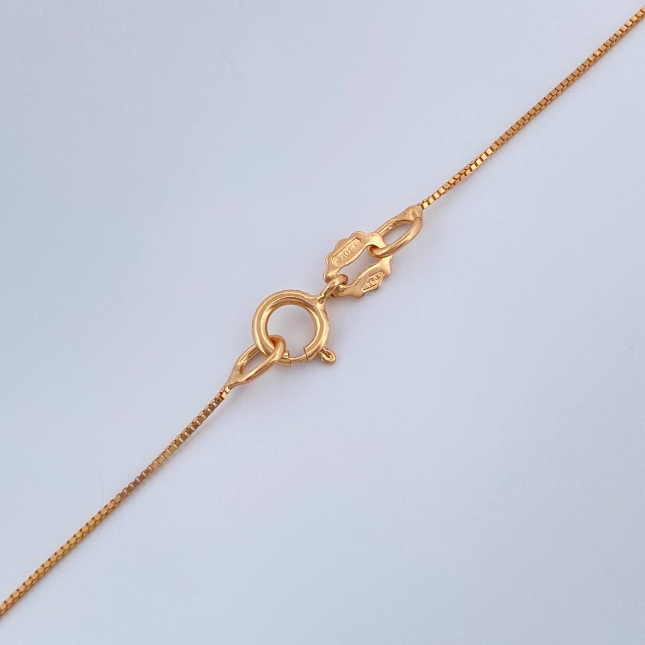 Set Veneciana + Cruz Plana Esmeralda 1.15gr / 17 3/4 in / 0.48mm Oro Amarillo 18K &