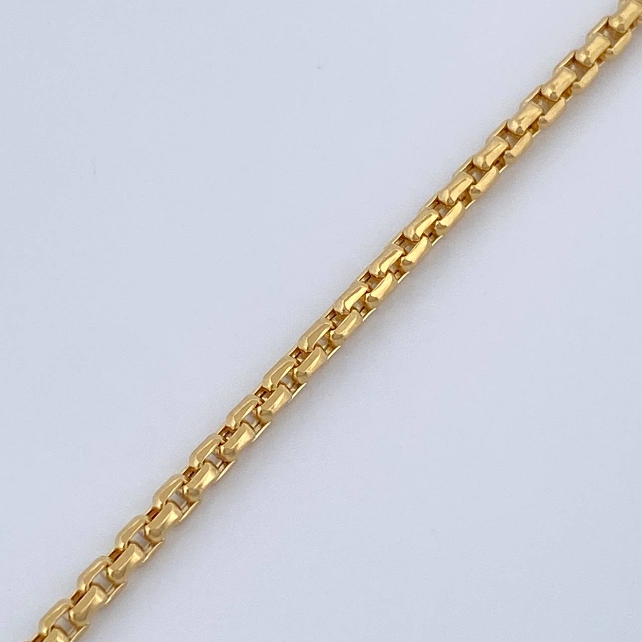Pulso Veneciano 2.6gr / 7 3/4 in / 1.5mm Oro Amarillo +3 18K $