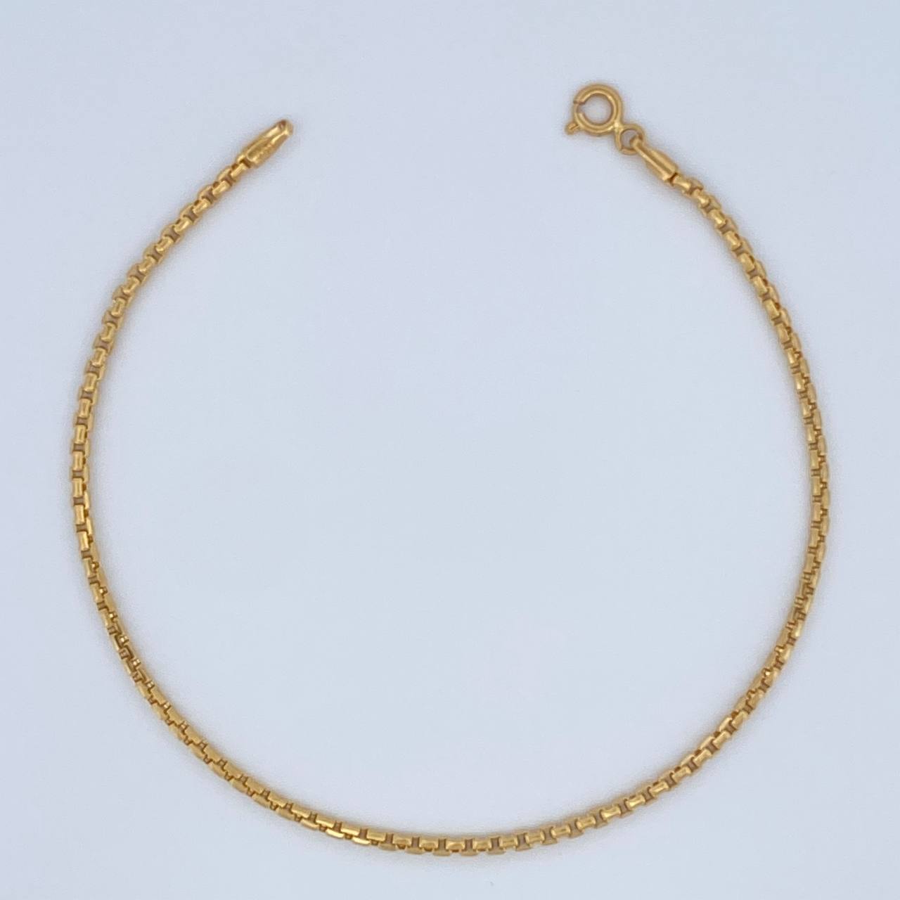 Pulso Veneciano 2.6gr / 7 3/4 in / 1.5mm Oro Amarillo +3 18K $