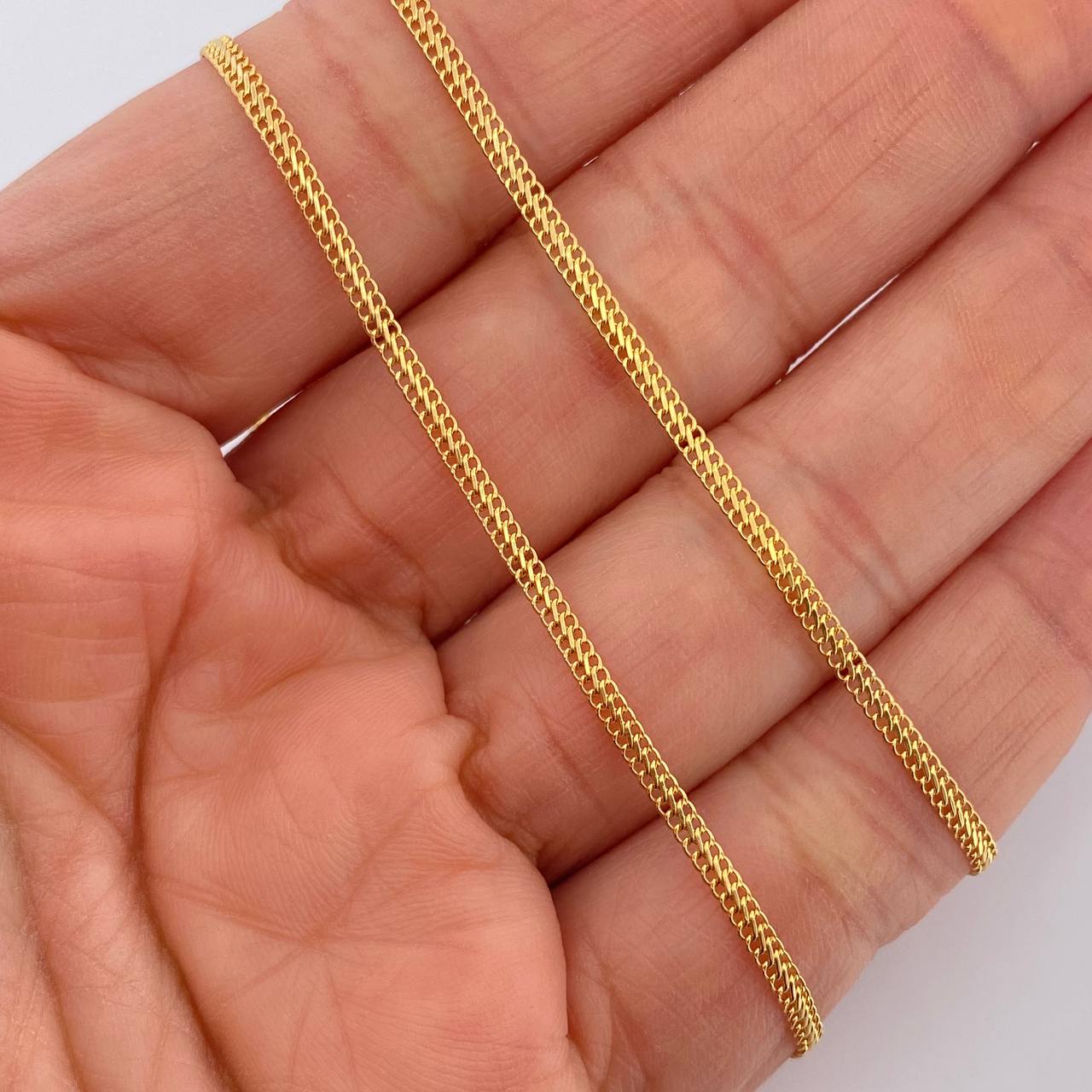 Cadena Sedusa 2.25gr / 19 3/4 in / 2.15mm Oro Amarillo +3 18K $