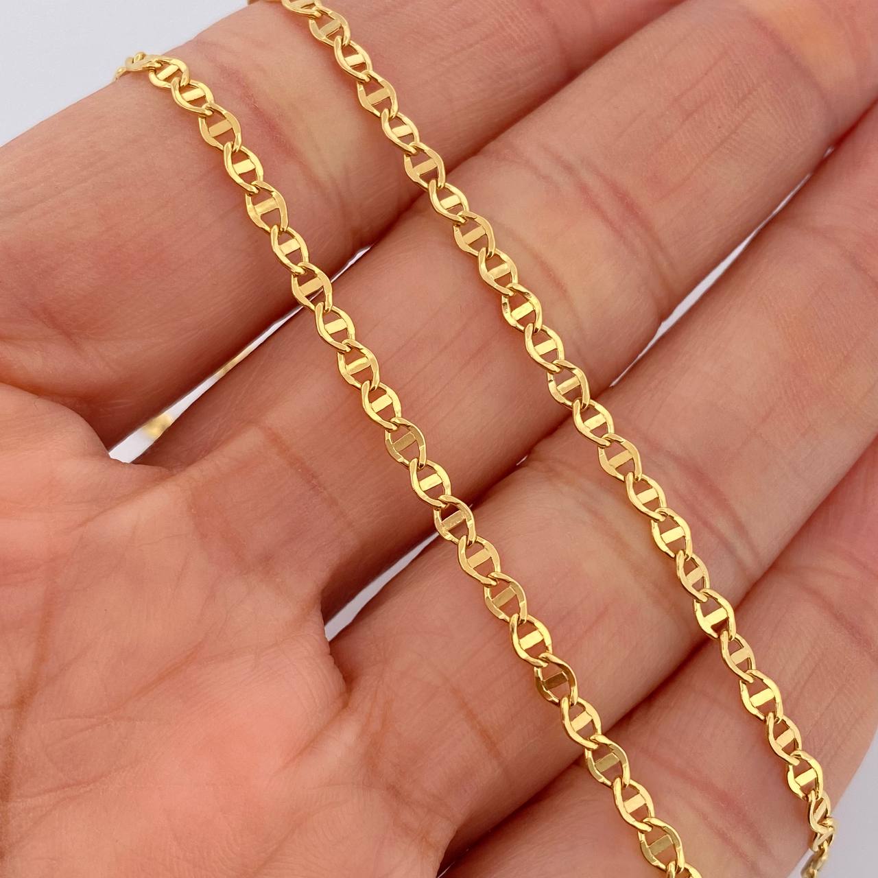 Cadena Escalera Volga 2.75gr / 19 3/4 in / 2.5mm Oro Amarillo +3 18K $