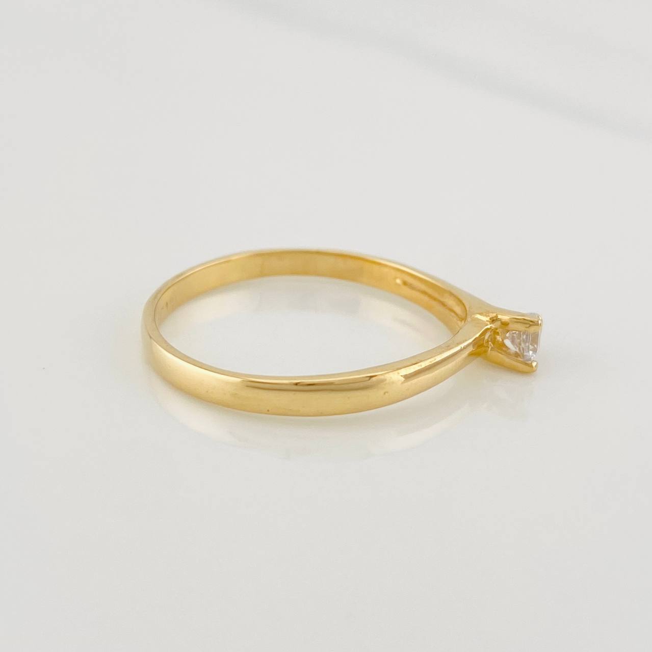 Solitaire Ring 1.95g / T7 Yellow Gold 18K
