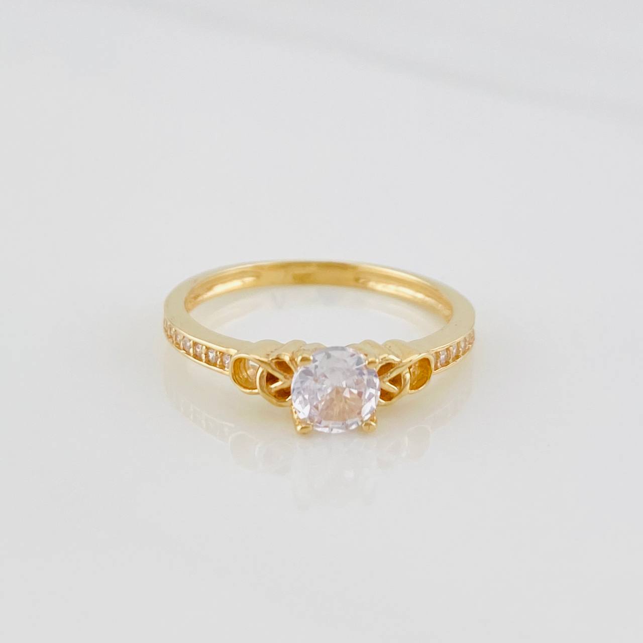 Solitaire Ring 2.25g / T6 1/4 Yellow Gold 18K