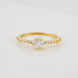 Square Solitaire Ring 1.8g / T6 1/4 Yellow Gold 18K