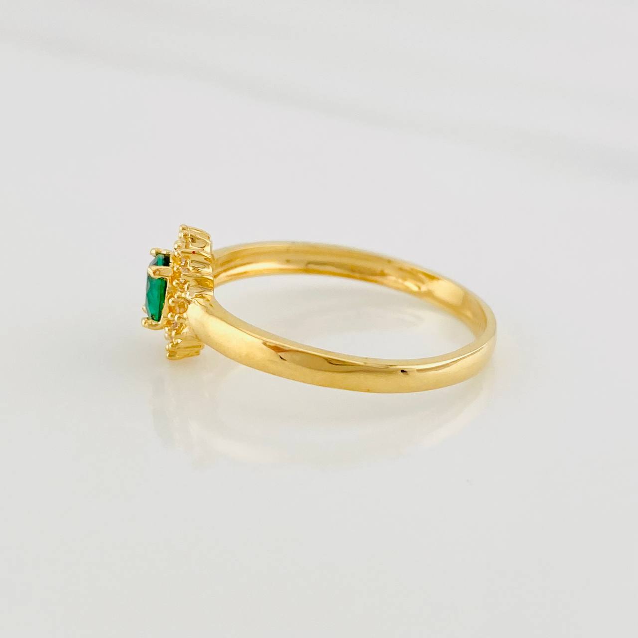 Flower Halo Ring 2.25g / T7 1/4 Yellow Gold 18K