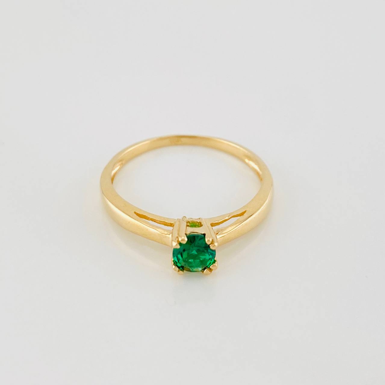 Solitaire Ring 2.15g / T7 1/4 Yellow Gold 18K