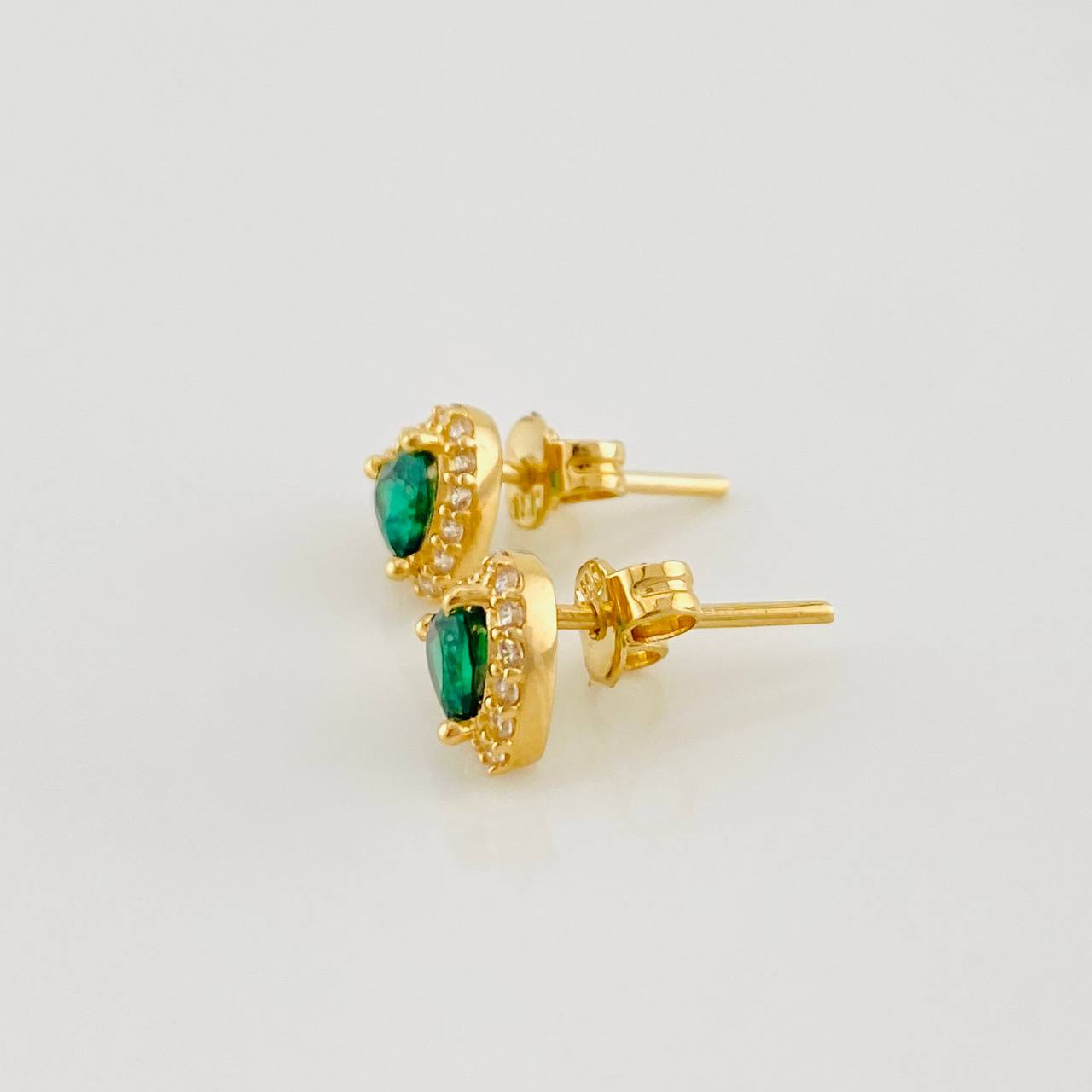 Topos Halo Corazón 1.55g / in / 6.6mm Oro Amarillo 18K
