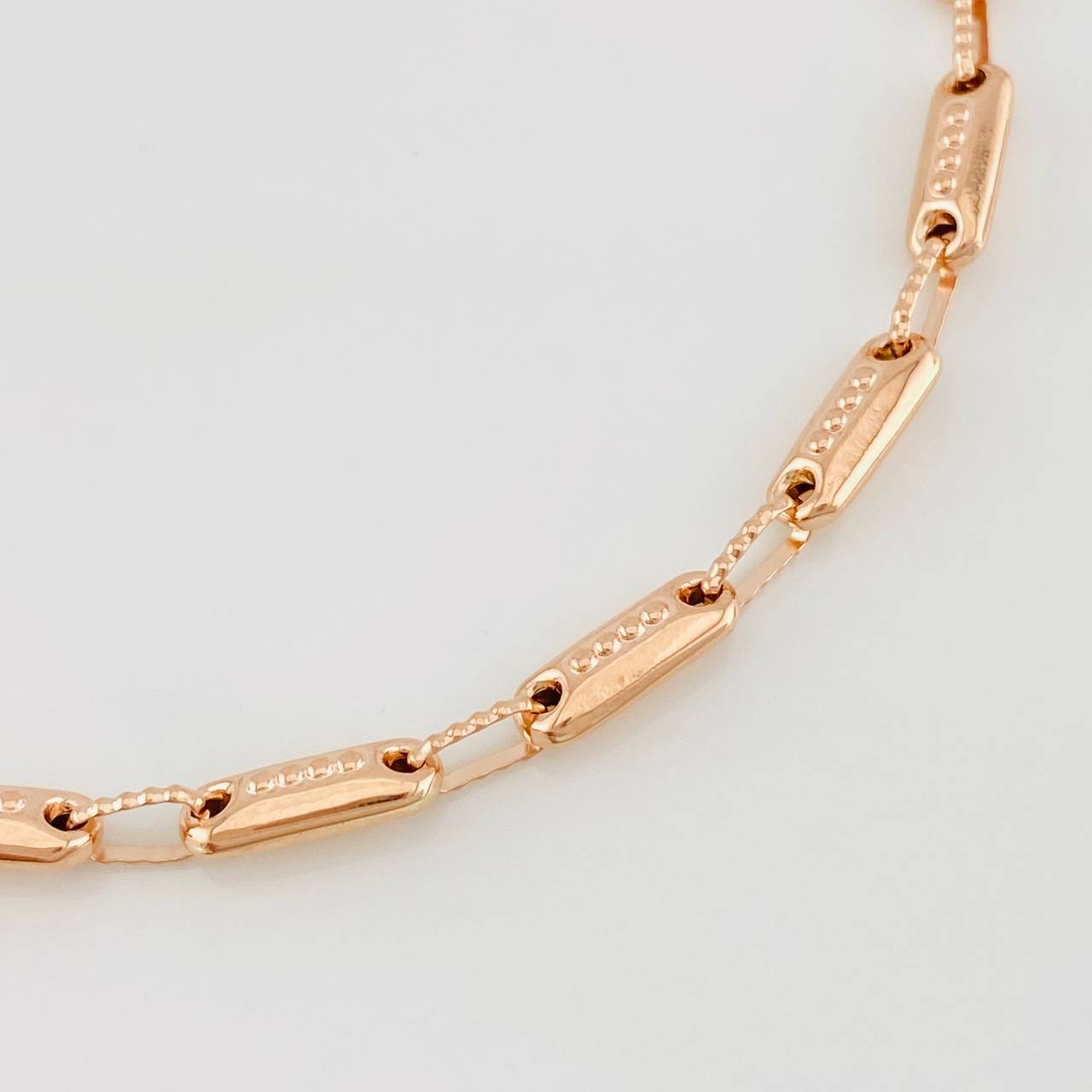 Rustic Cylinder Bracelet 4.7g / 8 in / 3.95mm Rose Gold 18K