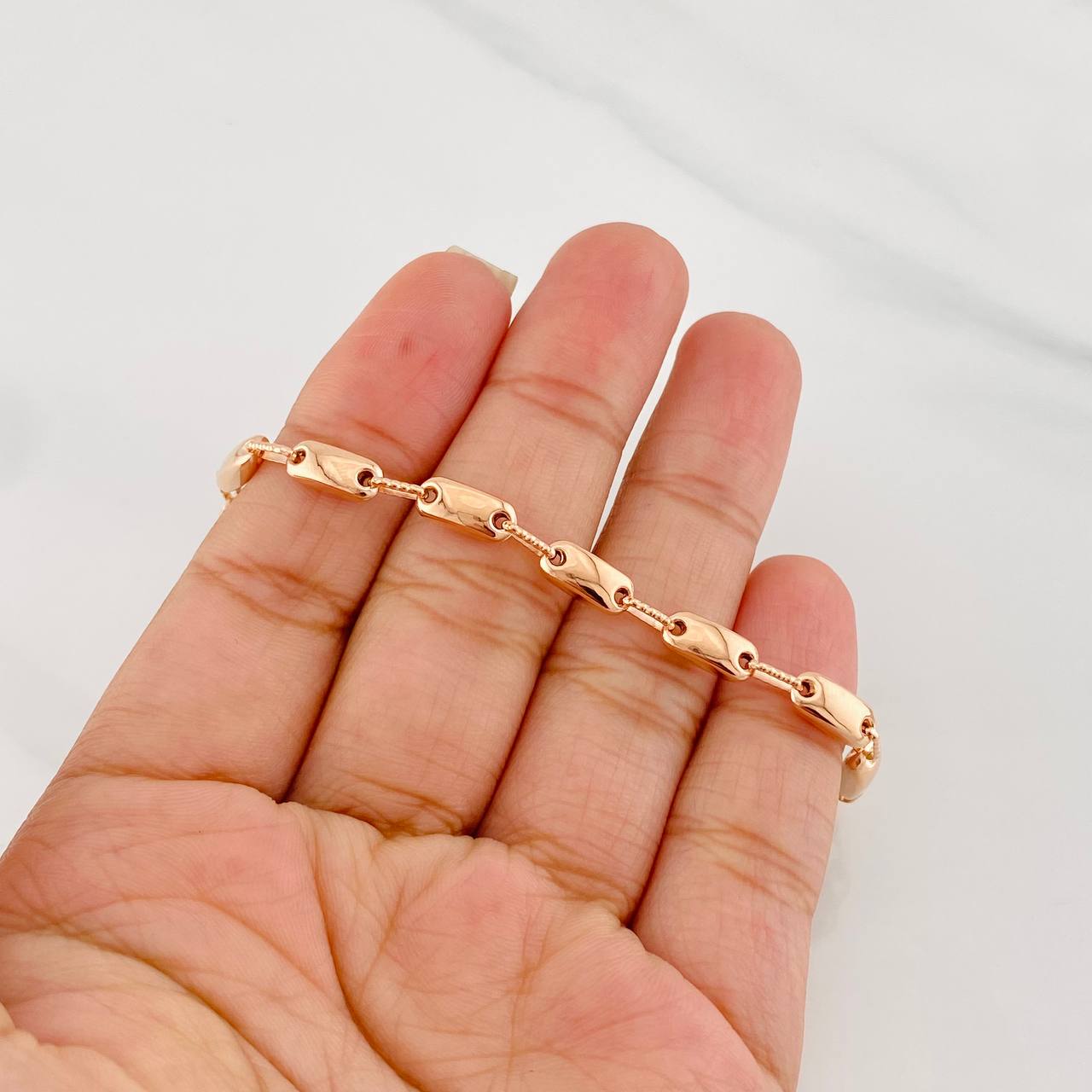 Rustic Adije Bracelet 5.65g / 8 in / 4.4mm Rose Gold 18K