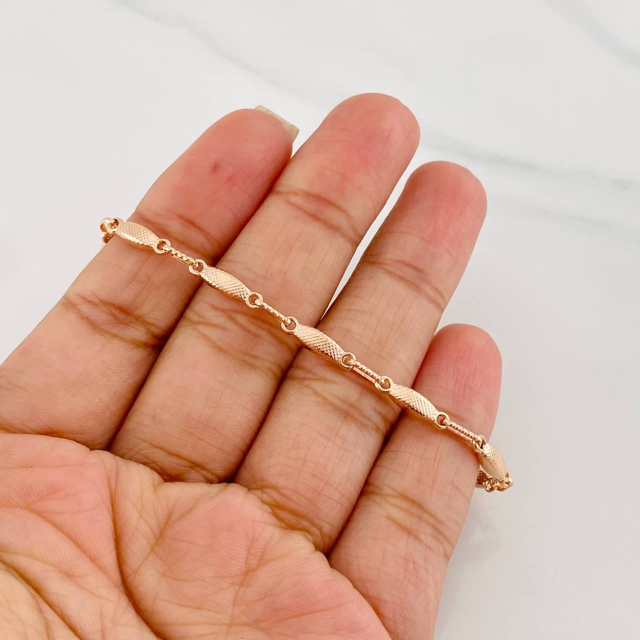 Pulso Rustico Eslabon 3.8g / 7 3/4 in / 3.25mm Oro Rosa 18K