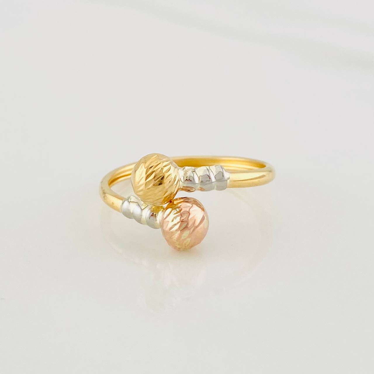 You and Me Ring 1.5g / T8 1/4 Three Golds 18K