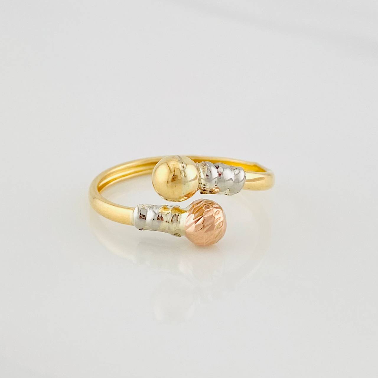 You and Me Ring 1.35g / T9 1/2 Three Golds 18K
