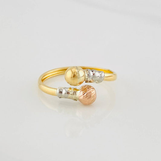 You and Me Ring 1.35g / T9 1/2 Three Golds 18K