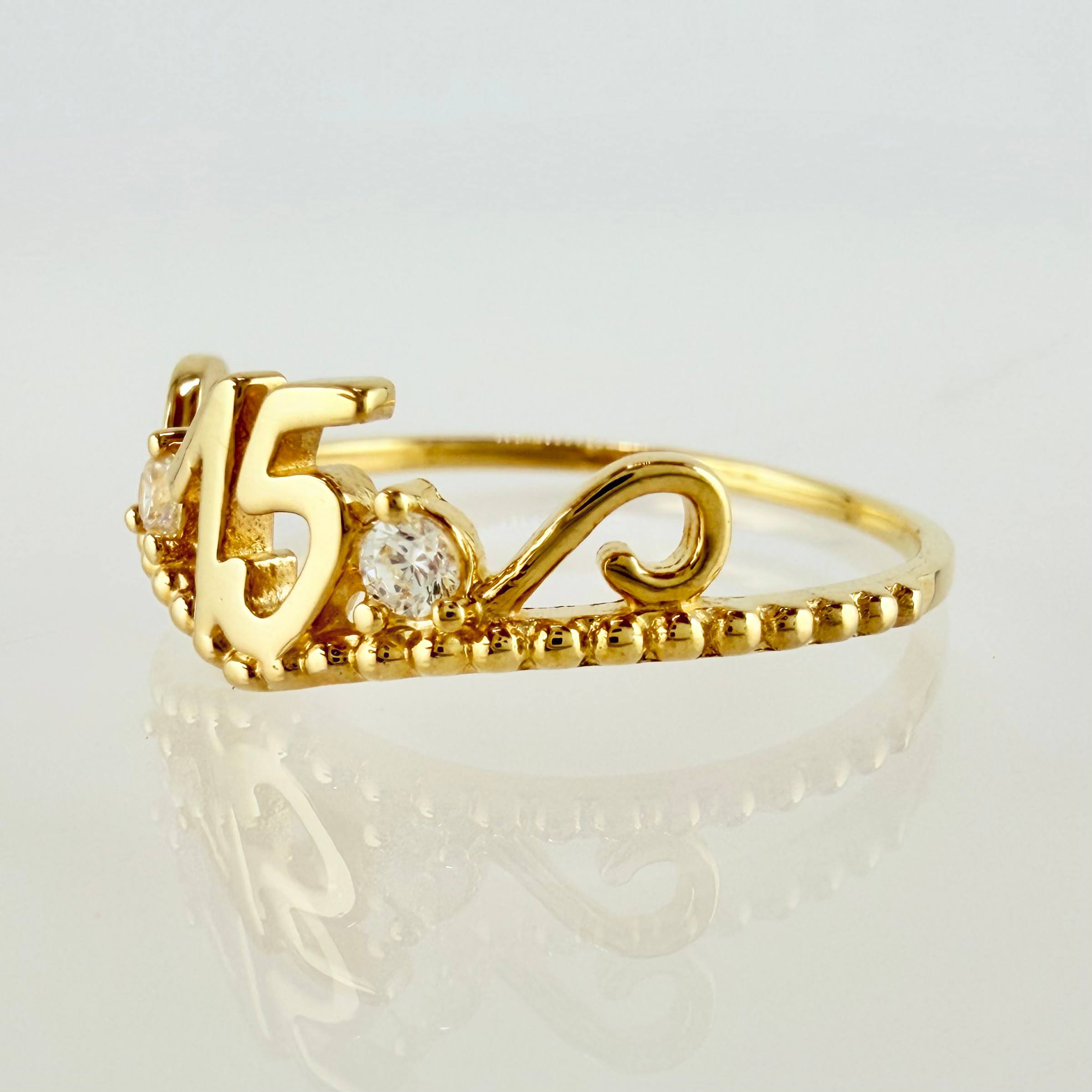 Anillo Corona 15´S 1.45gr / T6 / Oro Amarillo 18K