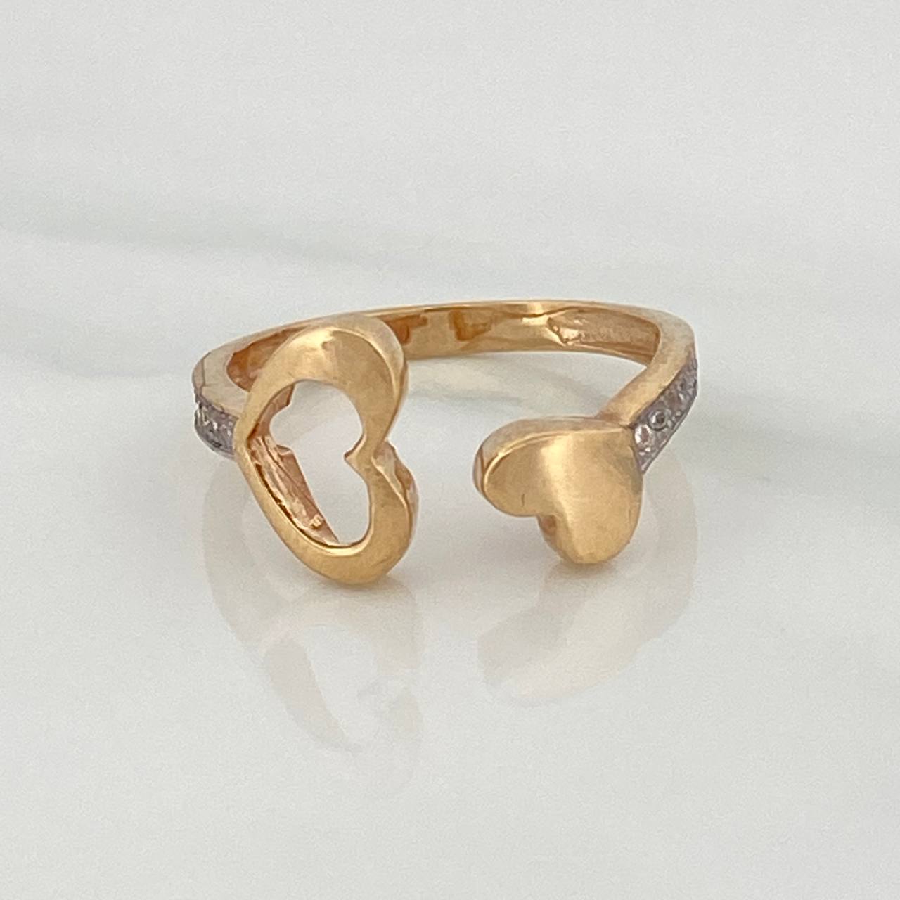 Anillo Doble Corazon 2.05gr / T6 / Dos Oros Amarillo Blanco 18K $