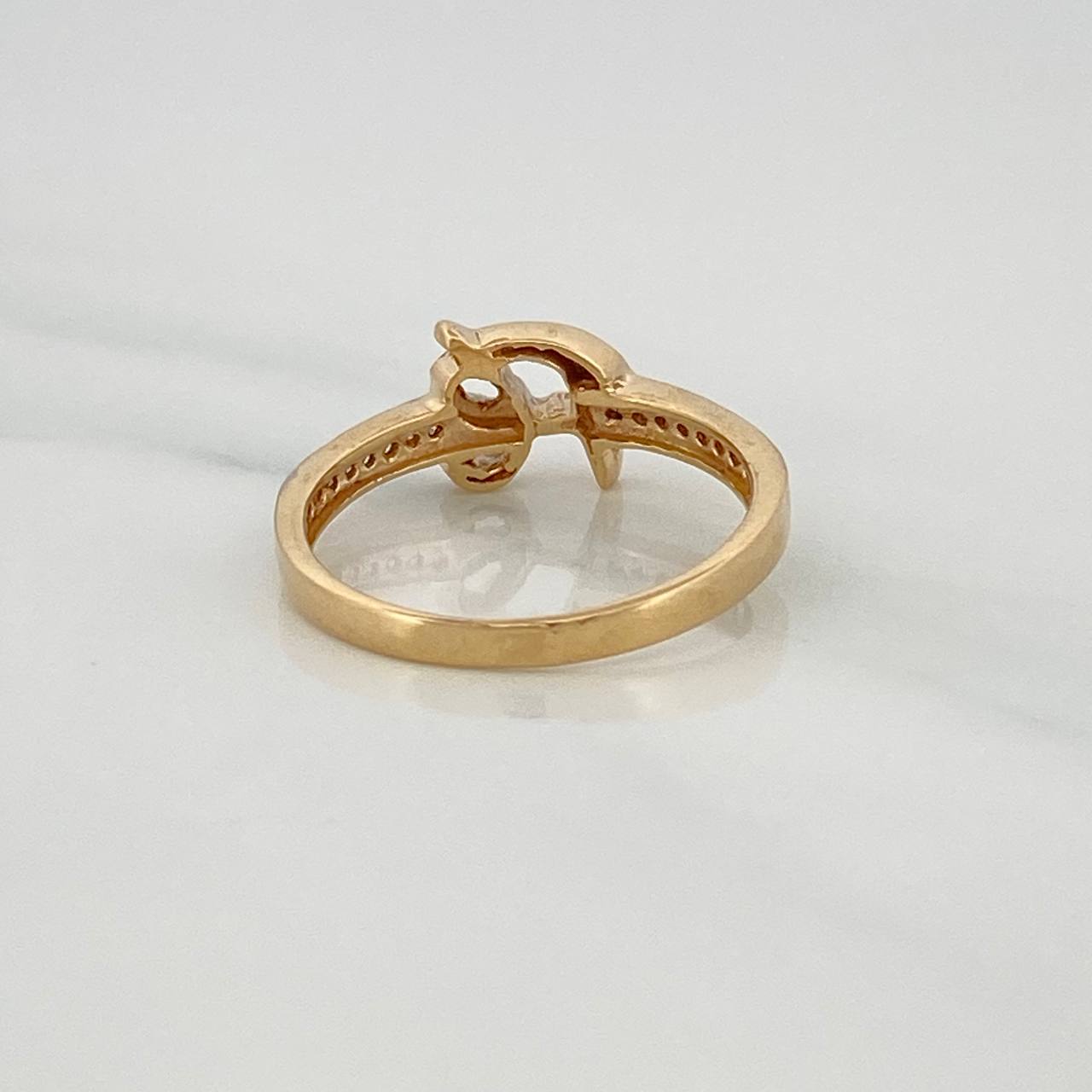 Anillo Fe 2.3gr / T6 1/2 / Dos Oros Amarillo Blanco 18K $