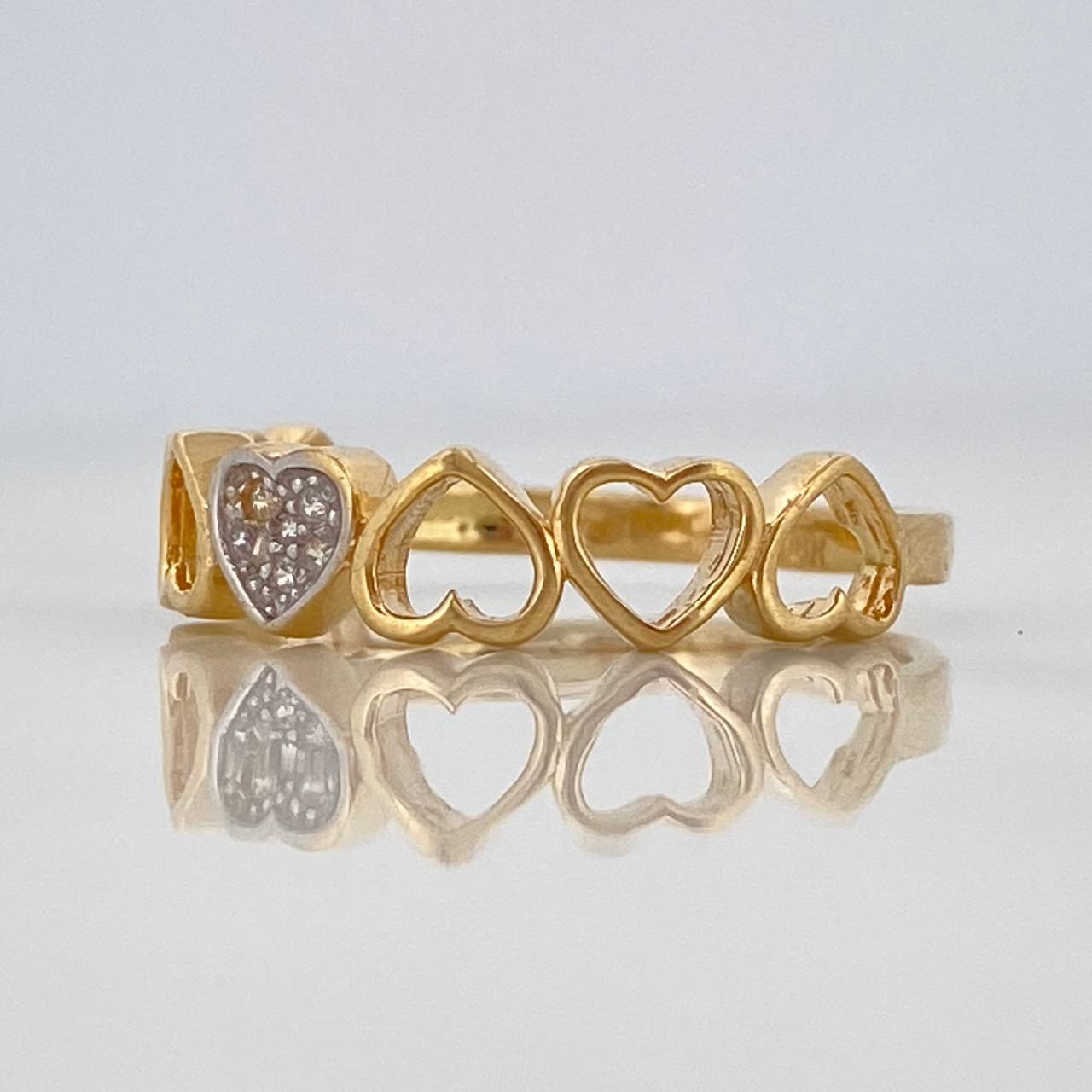 Anillo Corazones 2.4gr / T7 1/4 / Dos Oros Amarillo Blanco 18K $