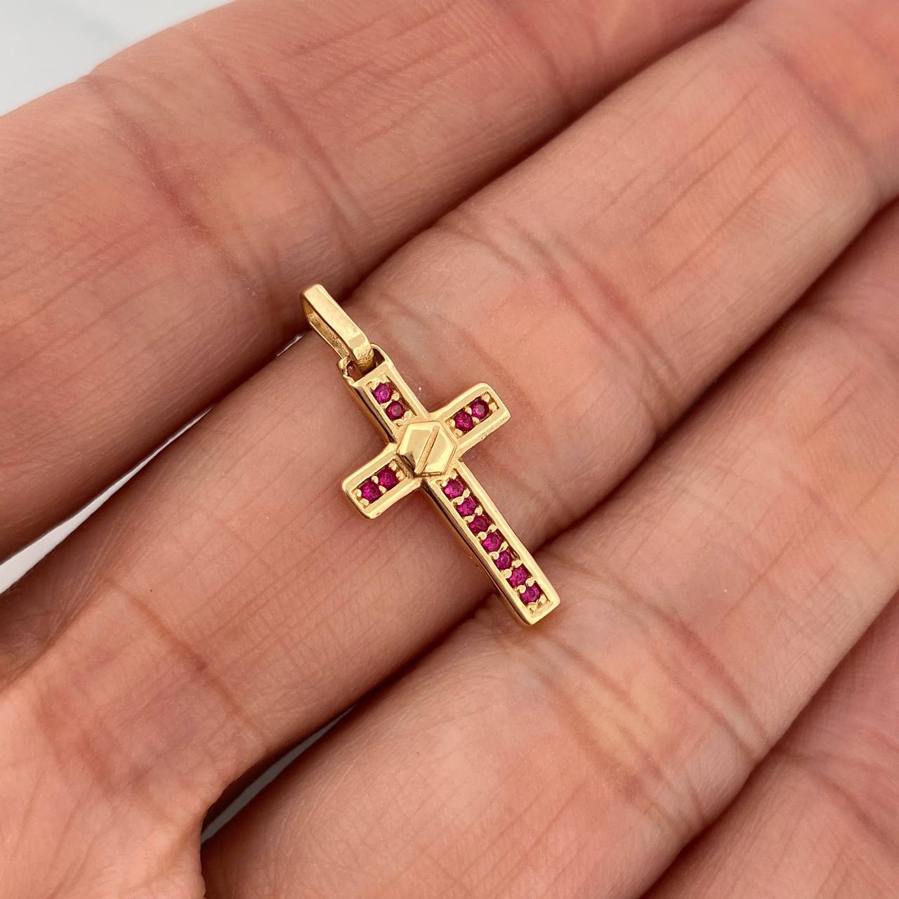 Dije Cruz 1.05gr / 3/4 in / Oro Amarillo 18K %