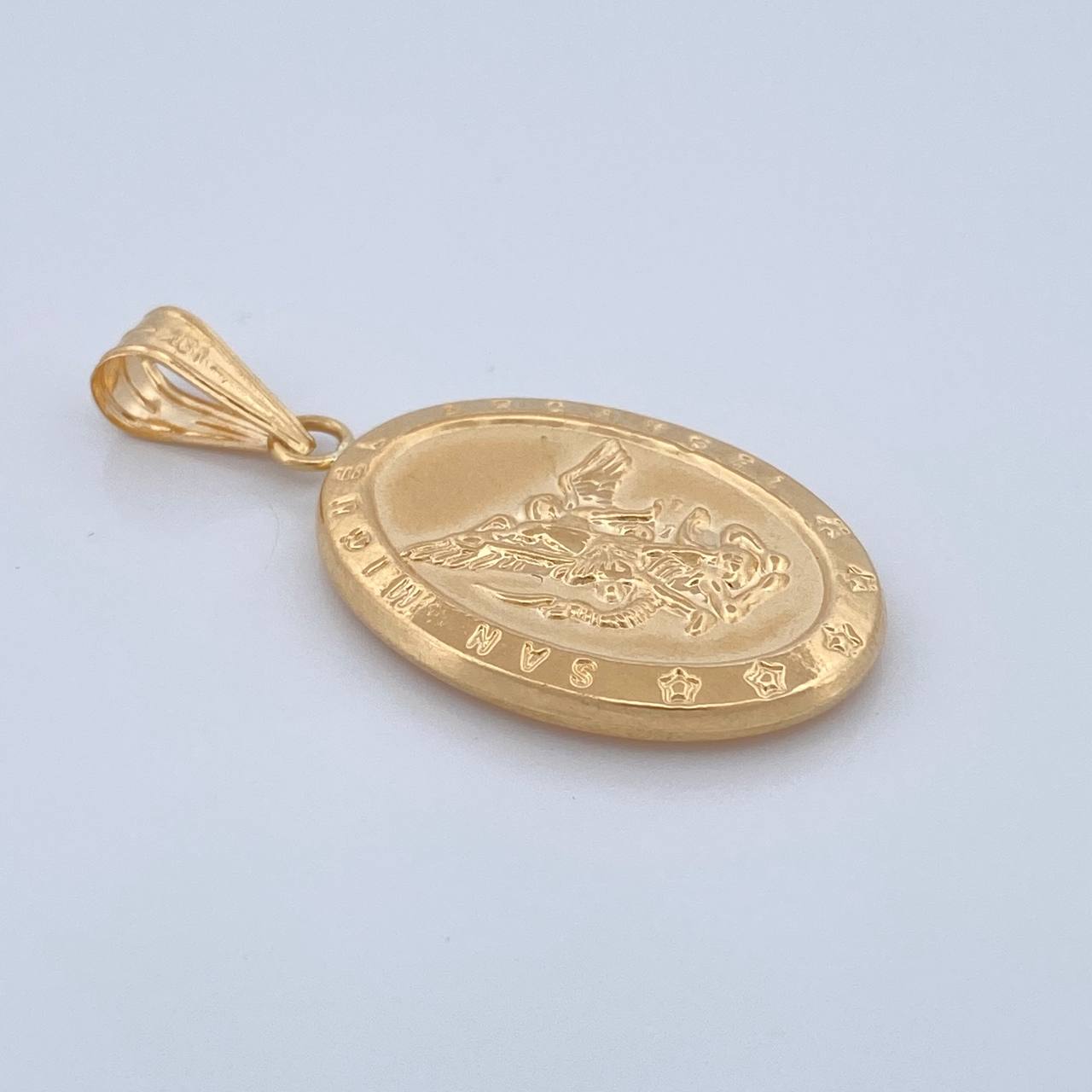 Dije San Miguel 3.65gr / 1 3/4 in / Oro Amarillo 18K $