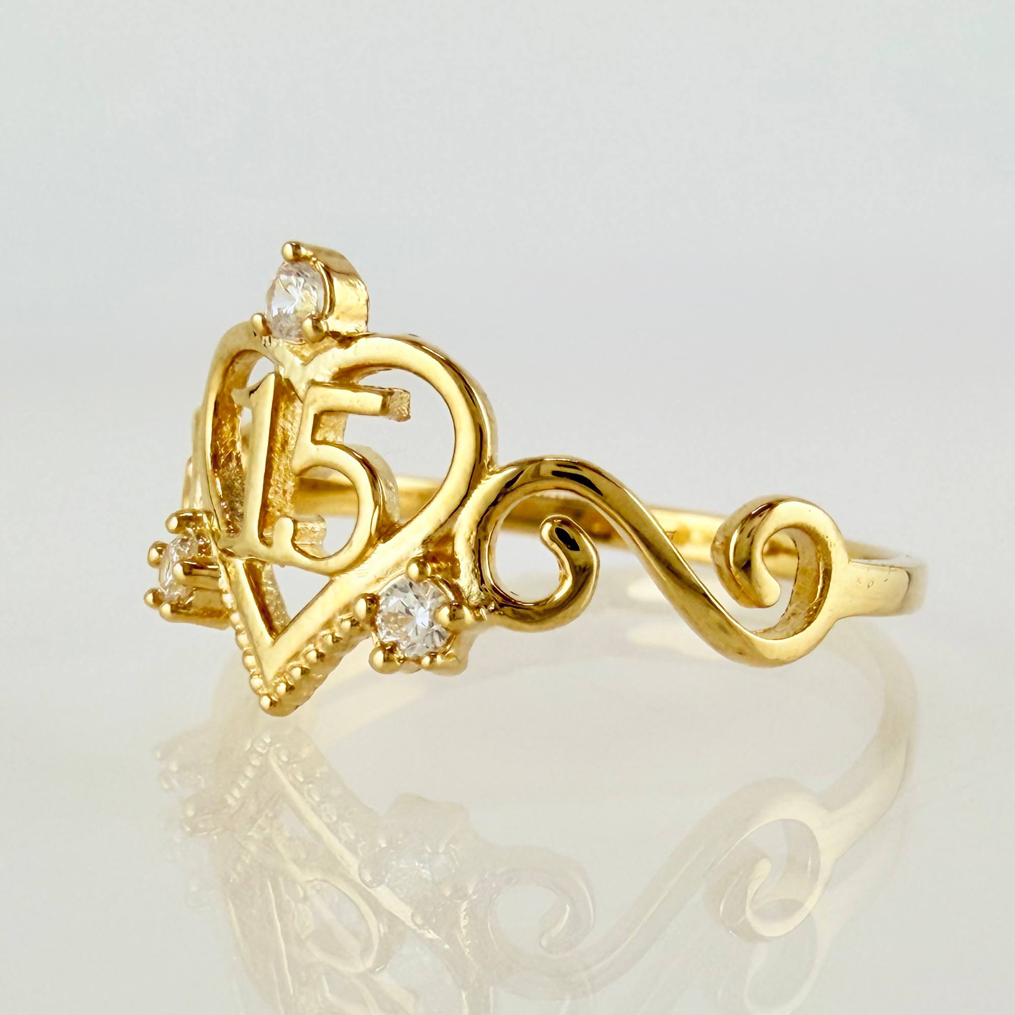 Anillo Corazon 15´S 1.7gr / T7 / Oro Amarillo 18K *