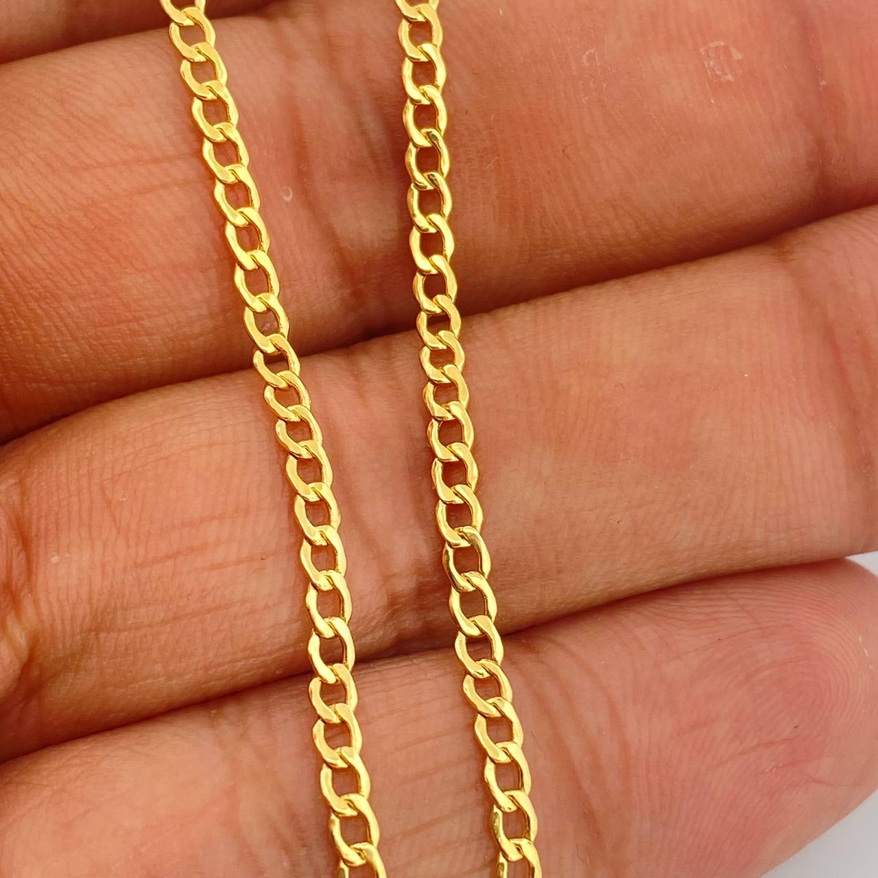 Cadena Cubana 2.6gr / 17 3/4 in / 2.46mm Oro Amarillo +1 18K %