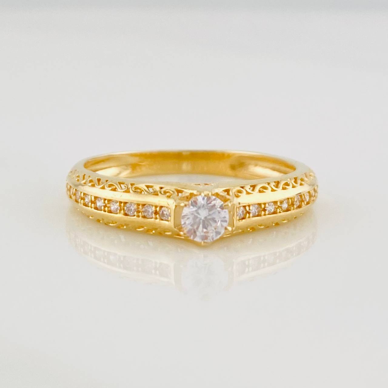 Anillo Solitario Churumbela 2.2g / T7 1/4 Oro Amarillo 18K