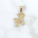 Dije Corona Letra M 1.95gr / 1 in / Oro Amarillo 18K