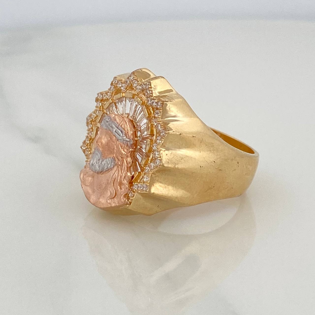 Anillo Rostro Cristo 11.6gr / T10 1/4 / Tres Oros 18K $
