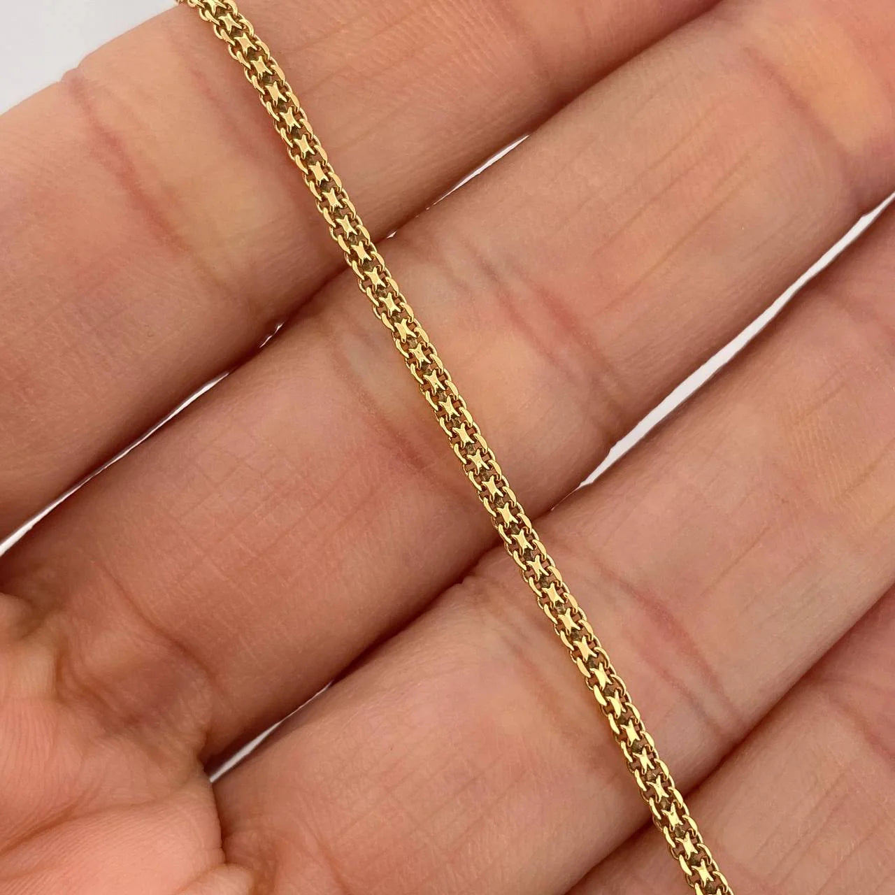 Pulso Chino 2.05 g / 7 1/2 in / 1 mm Oro Amarillo 18K