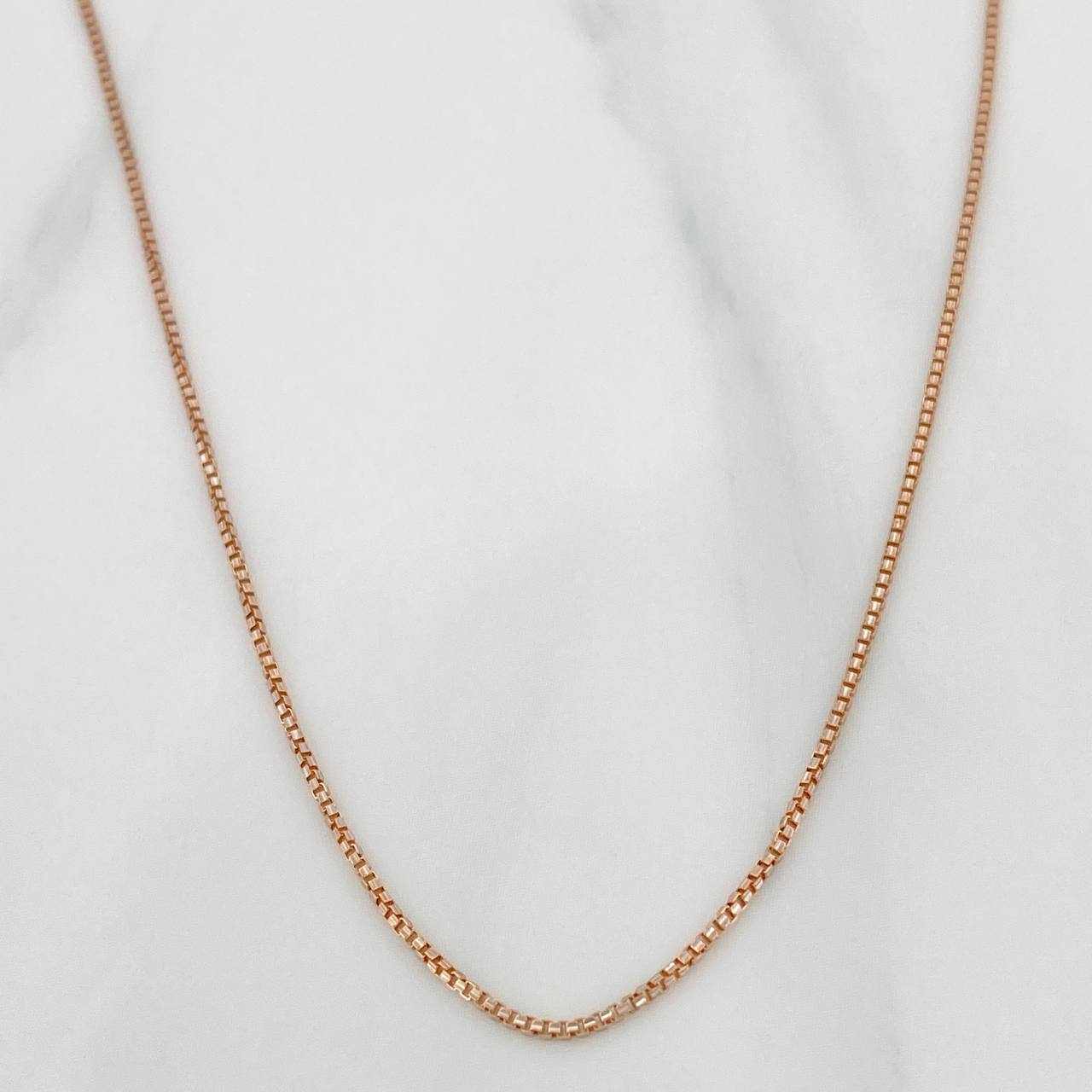 Cadena Veneciana 2.4gr / 18 in / 1.1mm Oro Rosa +3 18K $