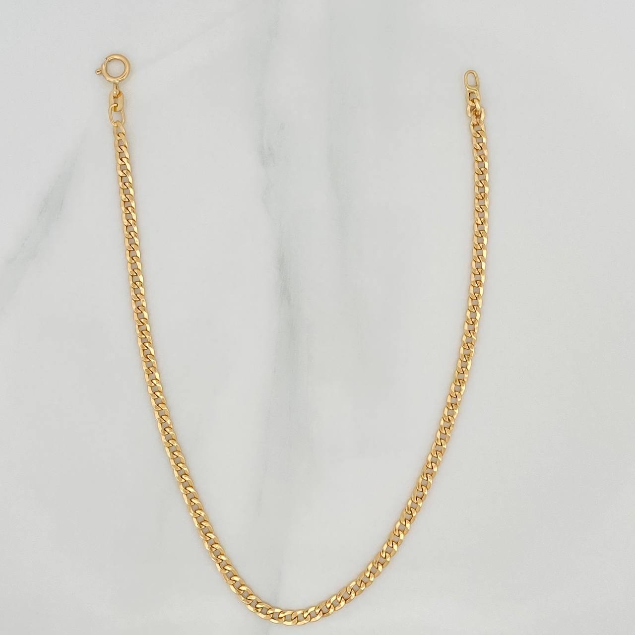 Pulso Cubano 1.15gr / 8 1/4 in / 2.5mm Oro Amarillo +1 18K $