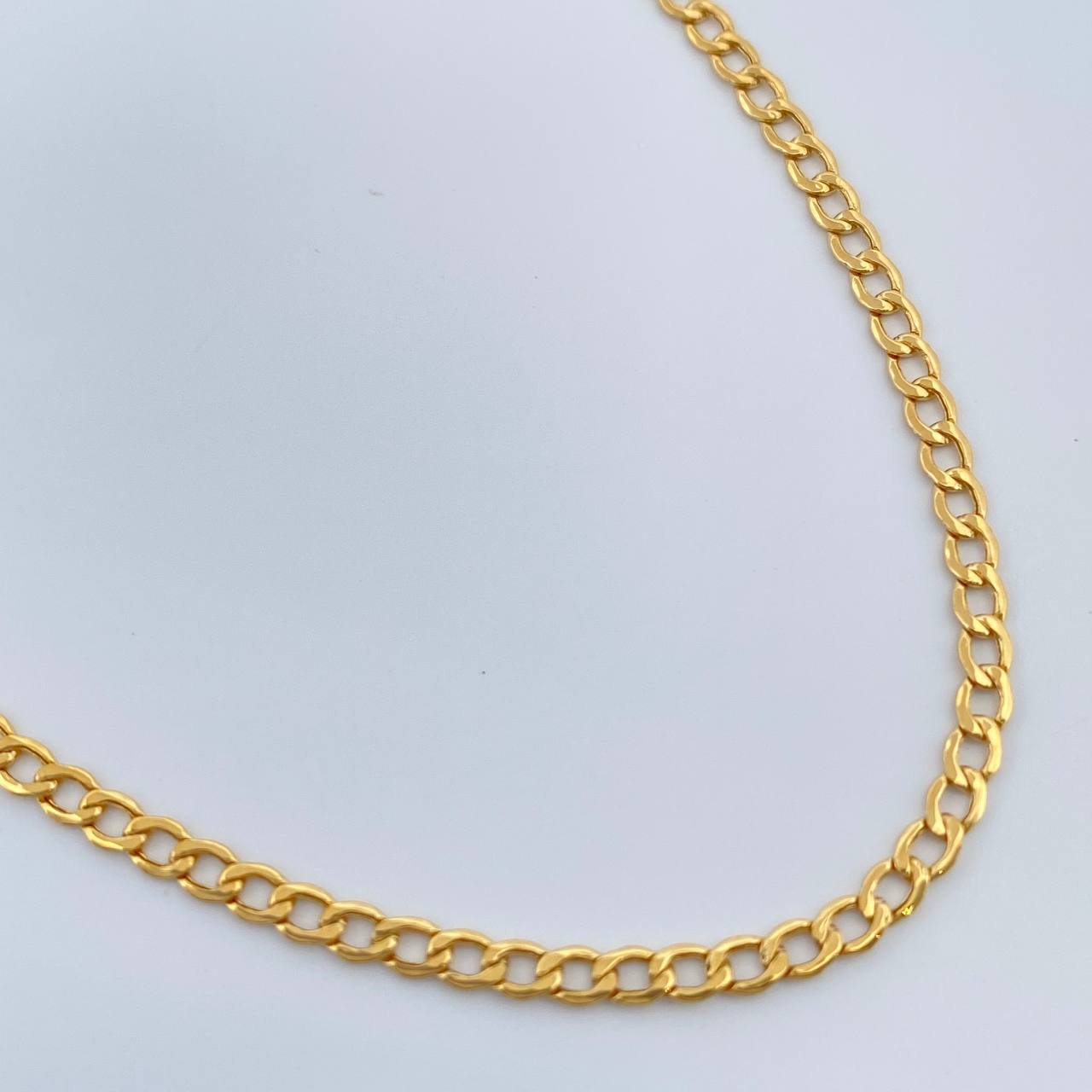 Cadena Cubana 2.65gr / 17 3/4 in / 2.2mm Oro Amarillo +1 18K &