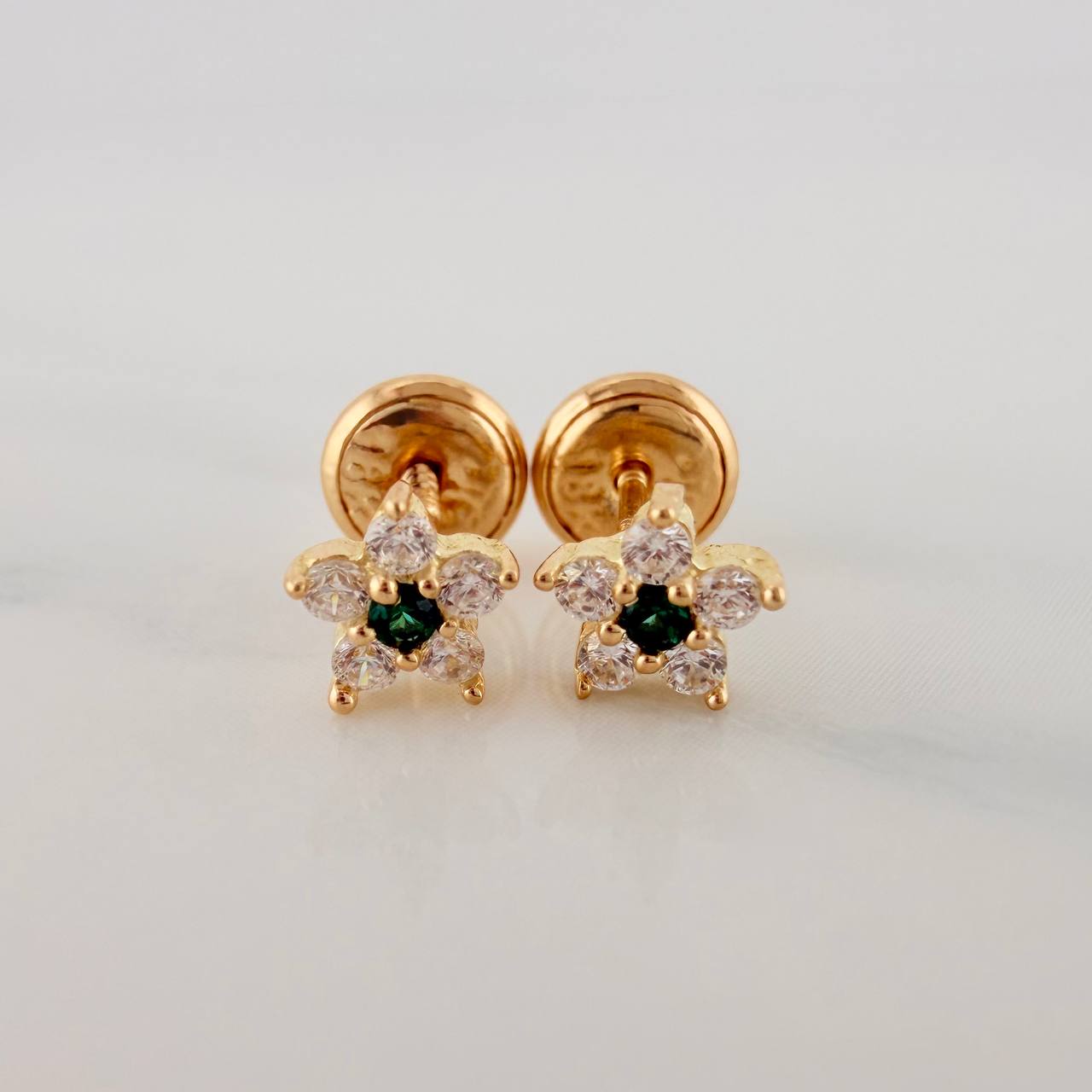 Topos Flor 0.75gr / 3.8mm Oro Amarillo 18K &