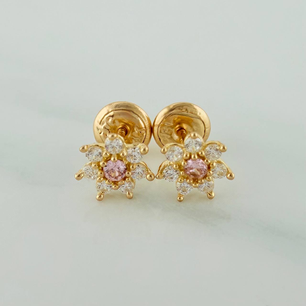 Topos Flor 0.95gr / 4mm Oro Amarillo 18K &