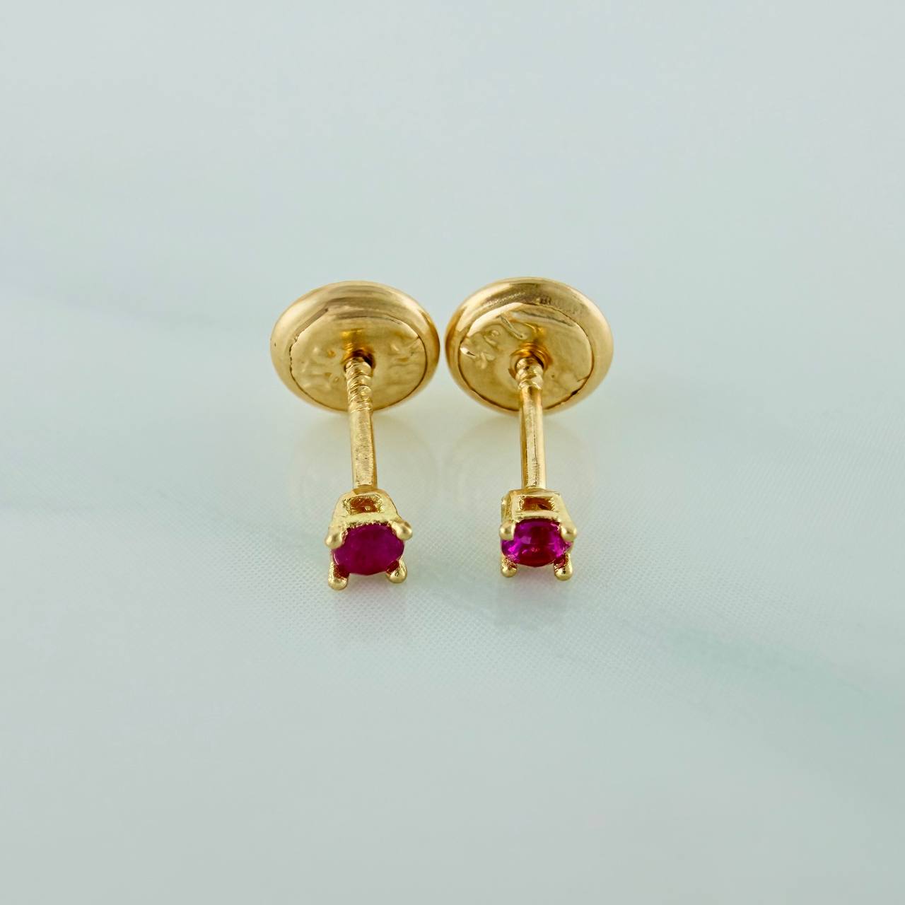 Topos Chispa 0.5gr / 1mm Oro Amarillo 18K &