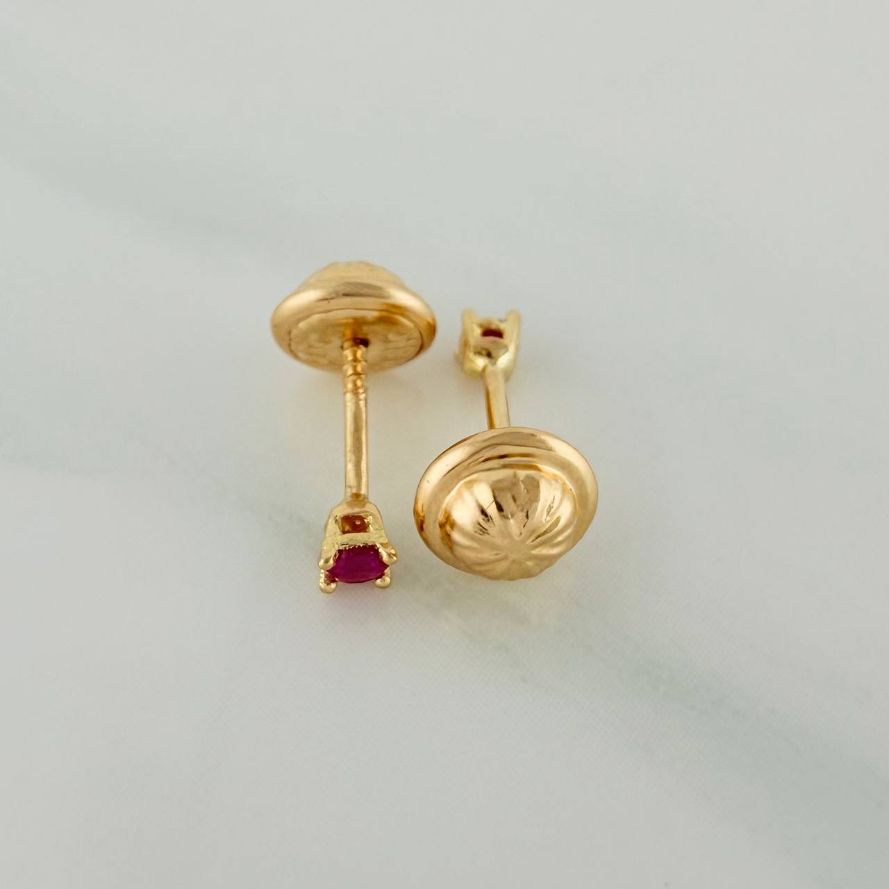 Topos Chispa 0.5gr / 1mm Oro Amarillo 18K &