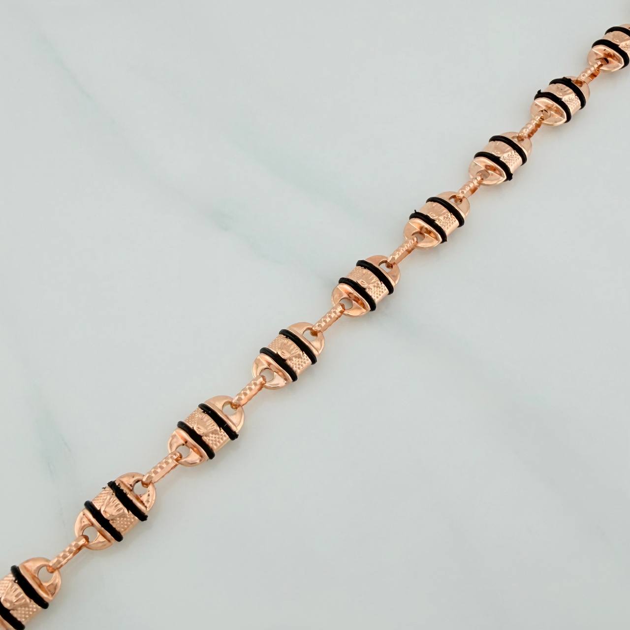 Pulso Rustico Corona 5.6gr / 8 in / 5.69mm Oro Rosa 18K $
