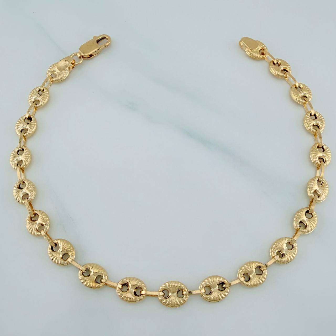 Pulso GC 4.7gr / 8 1/4 in / 5.88mm Oro Amarillo 18K $