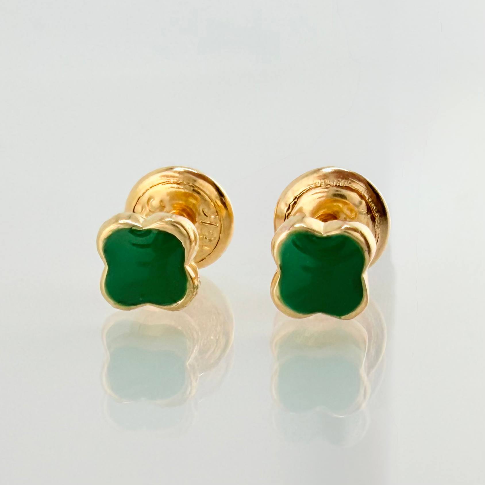 Topos Trebol 0.8gr / 5.4mm Oro Amarillo 18K *