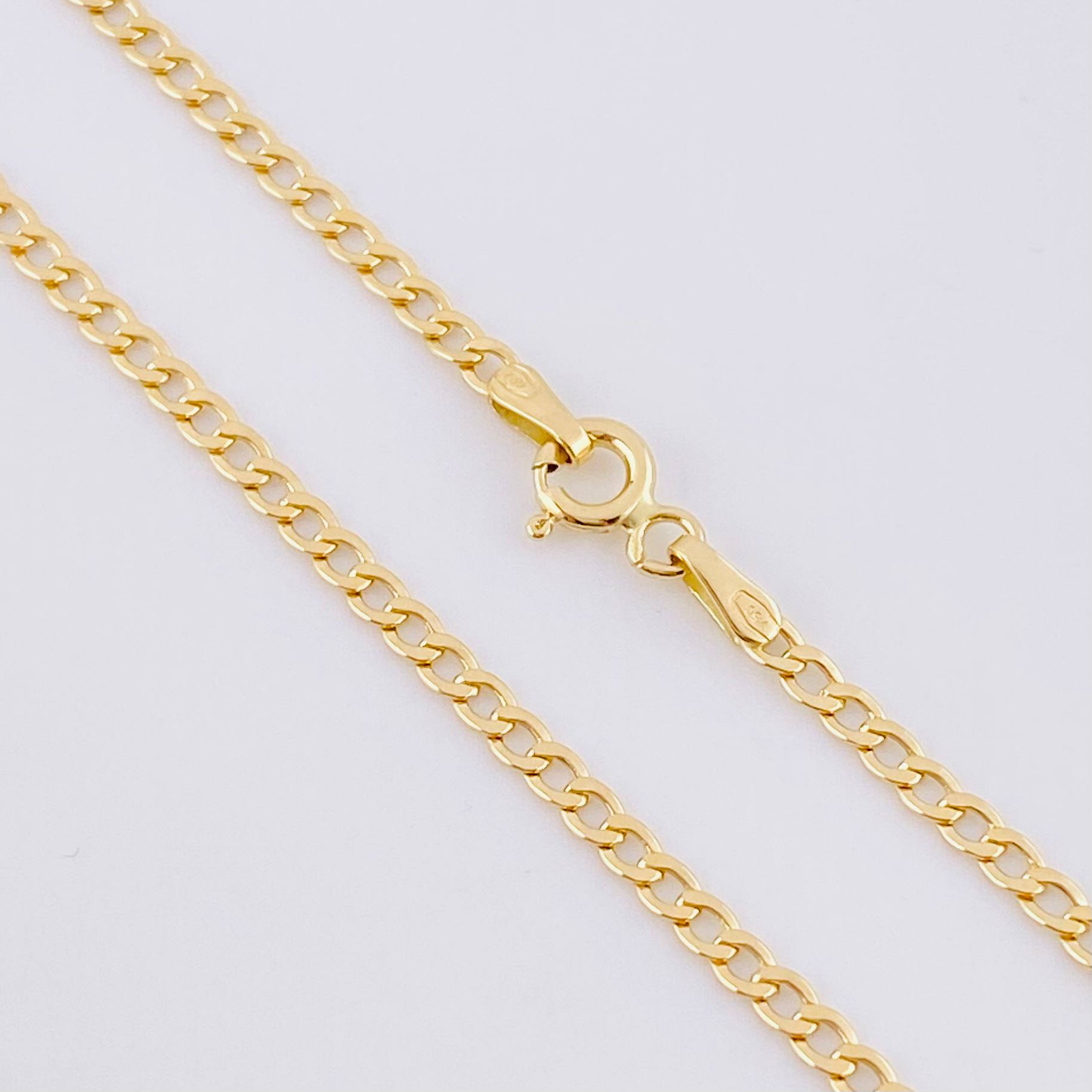 Cuban Links 1.9g / 18 in / 2.3mm Yellow Gold 18K