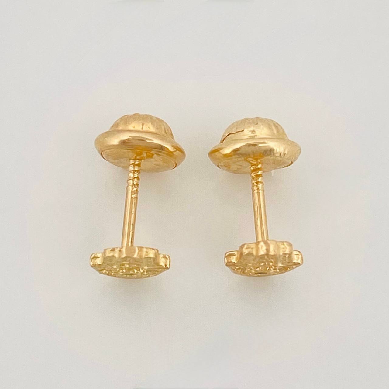 Stud Earrings Hamsa Hand 0.8 g / in / 6.6 mm Yellow Gold 18K