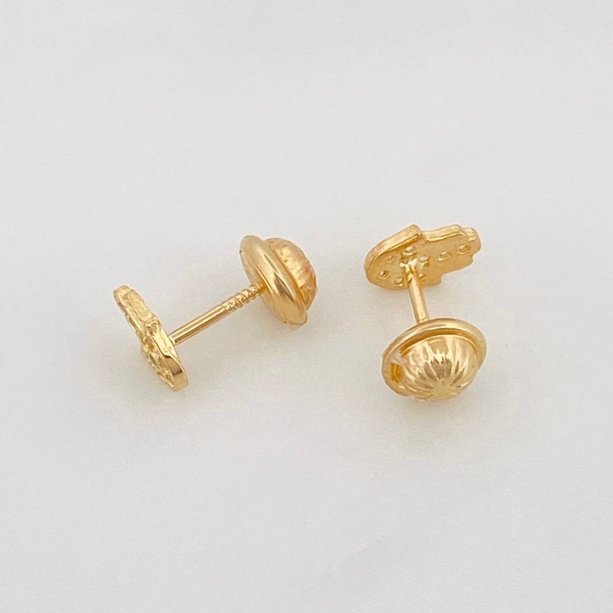 Stud Earrings Hamsa Hand 0.8 g / in / 6.6 mm Yellow Gold 18K