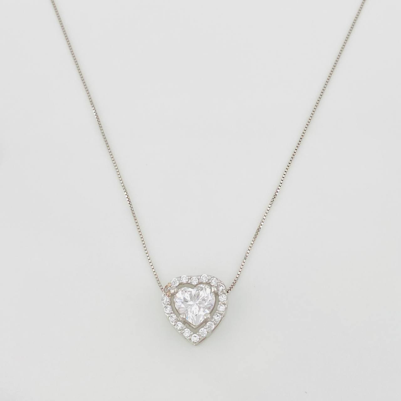 Cadena Veneciana Corazon Moisanita 1.18 qts 2.25g / 18 in / 0.7mm Oro Blanco 18K