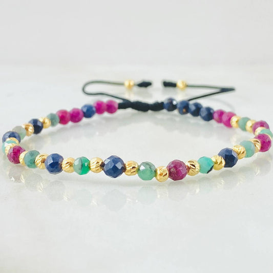 Black Triad Gemstone Bracelet 3mm 21 pcs 18K Gold