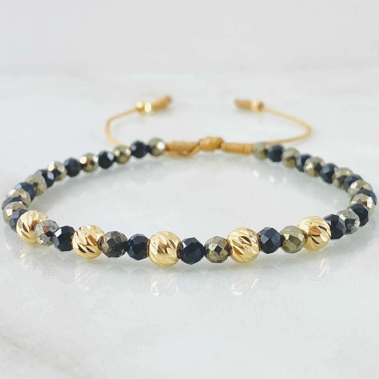 Beige Bracelet Sparkling Rows 1gr / 7.9in / 18K Gold +0$