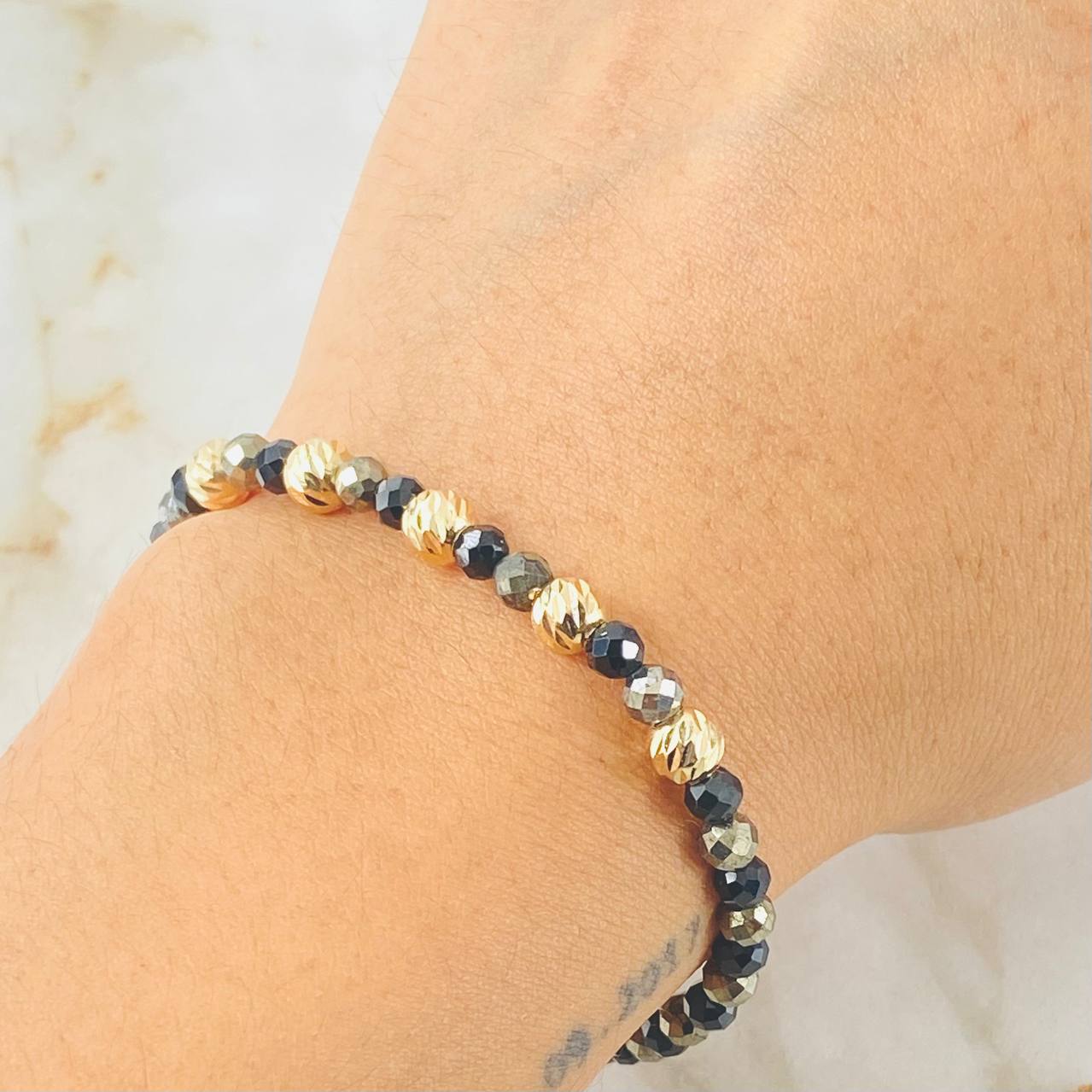 Beige Bracelet Sparkling Rows 1gr / 7.9in / 18K Gold +0$