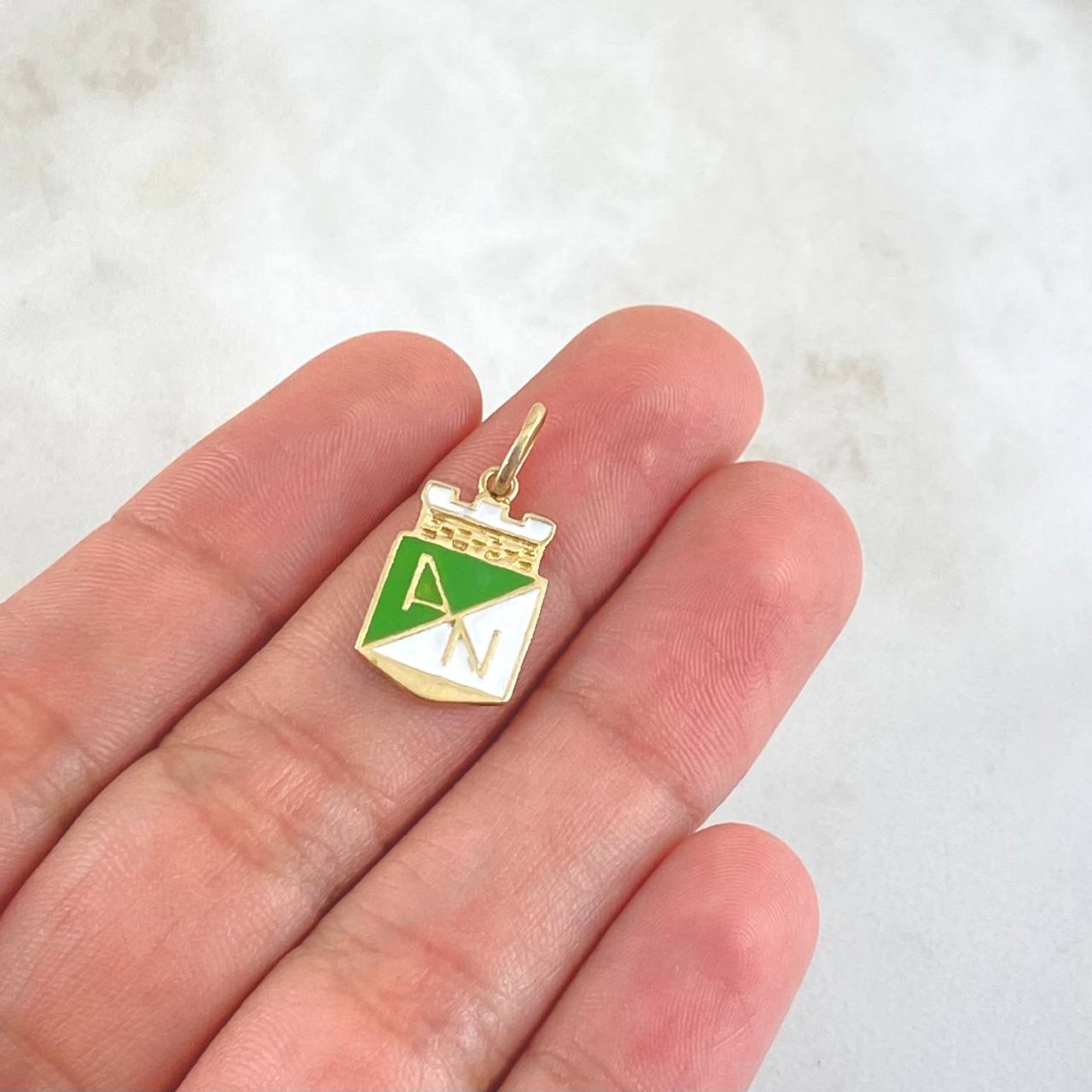 Pendant Atlético Nacional 1.3gr / 2.2cm / White Green Yellow Gold 18K Resin ©